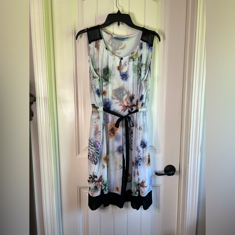 Simply Vera Wang Women’s Large Floral Spring/Summer Dress